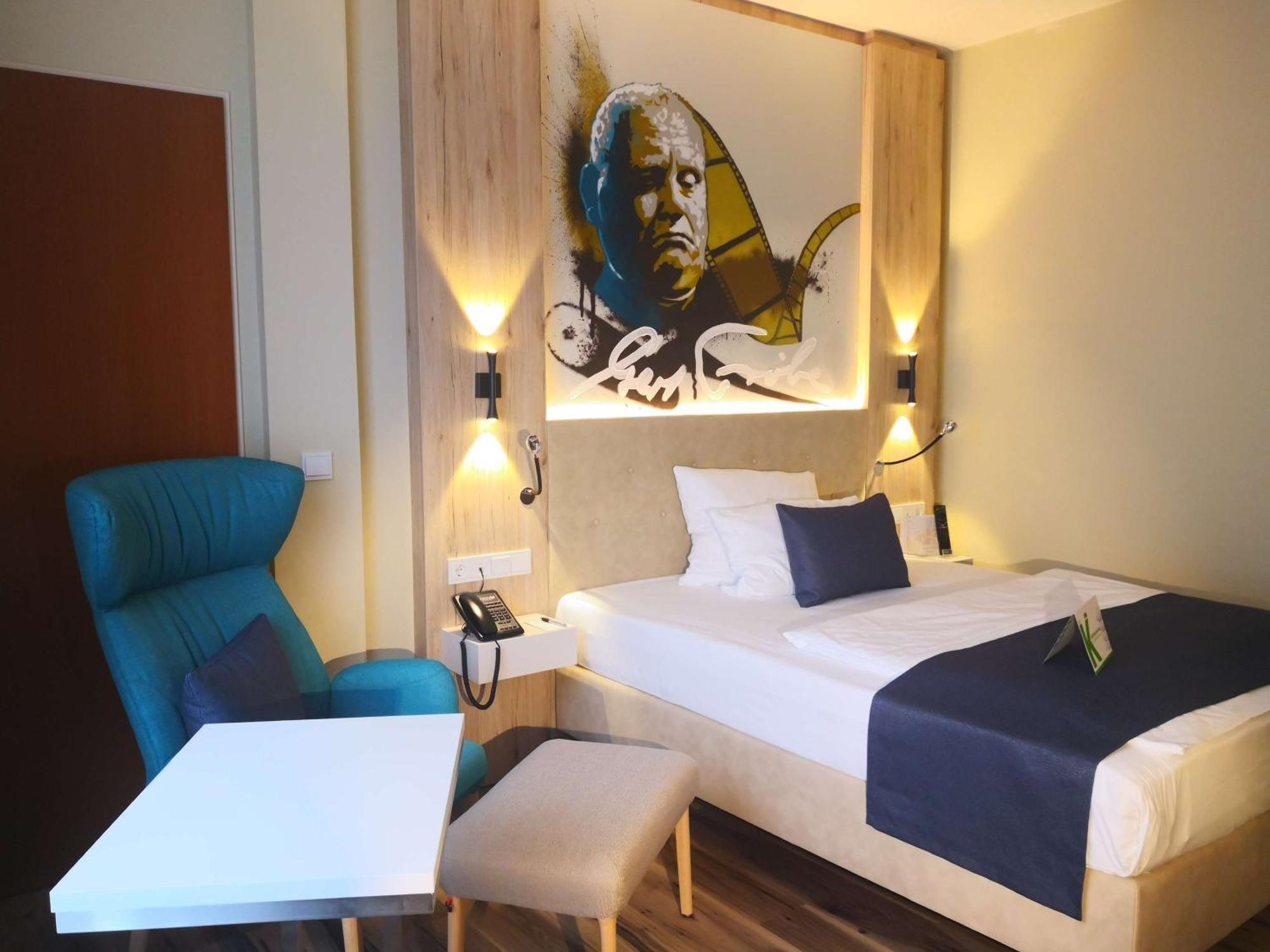 Hotel First 4*